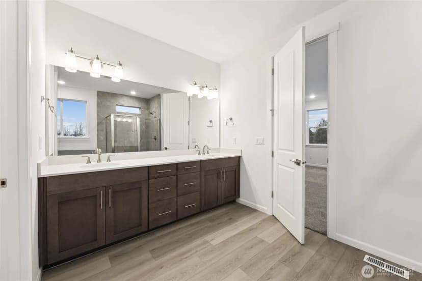 Property photo for 990 Tanner Avenue #102, Buckley photo 12