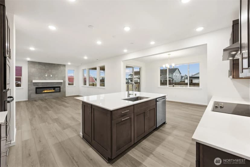 Property photo for 990 Tanner Avenue #102, Buckley photo 6