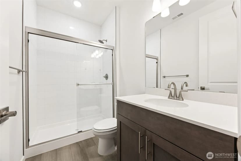 Property photo for 990 Tanner Avenue #102, Buckley photo 2