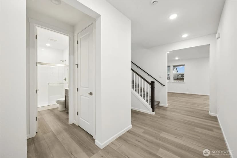 Property photo for 990 Tanner Avenue #102, Buckley photo 3