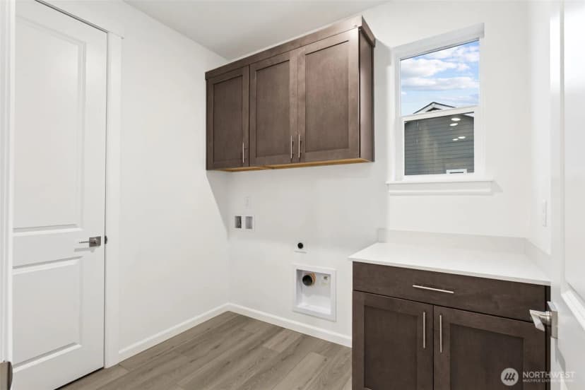 Property photo for 990 Tanner Avenue #102, Buckley photo 11