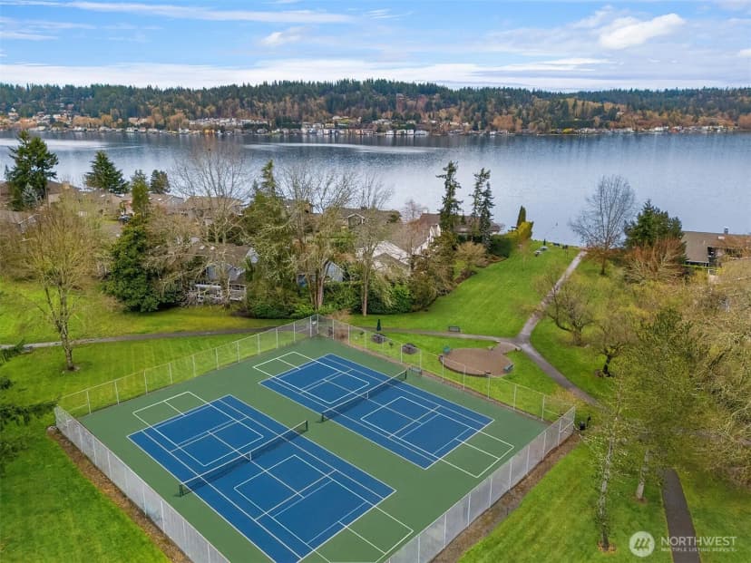 Property photo for 19202 Se 43rd Place, Issaquah photo 31