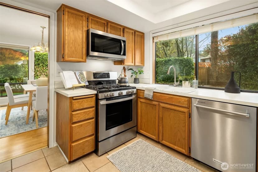 Property photo for 19202 Se 43rd Place, Issaquah photo 10