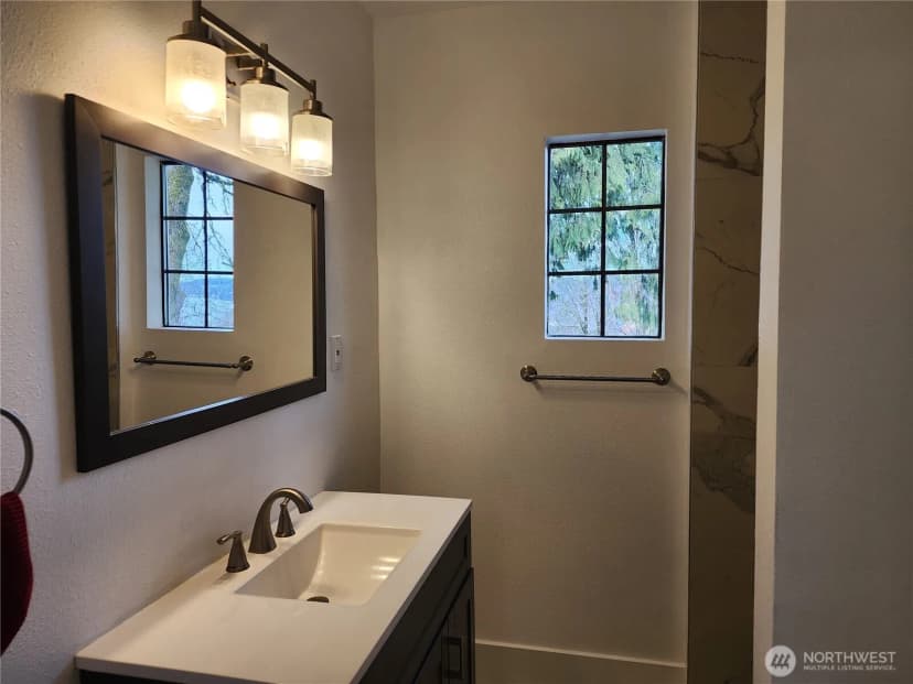Property photo for 618 Fairmount Avenue, Shelton photo 12