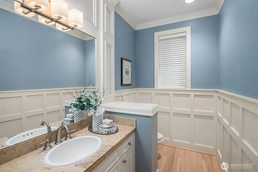 Property photo for 9843 Ne 25th Street, Bellevue photo 11
