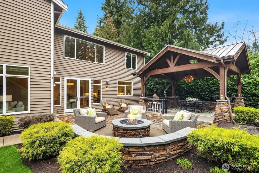 Property photo for 9843 Ne 25th Street, Bellevue photo 18