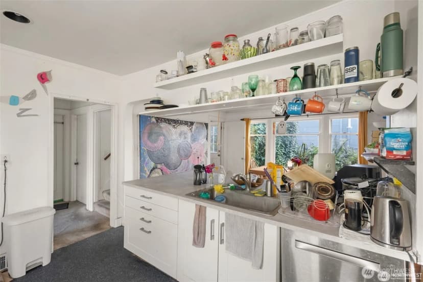 Property photo for 341 Ne 51st Street, Seattle photo 11