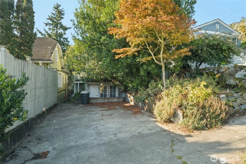 Property photo for 341 Ne 51st Street, Seattle photo 25