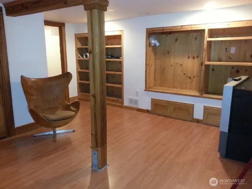 Property photo for 341 Ne 51st Street, Seattle photo 23