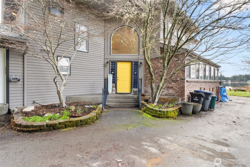 Property photo for 51 E Lynda Lane W, Shelton photo 2