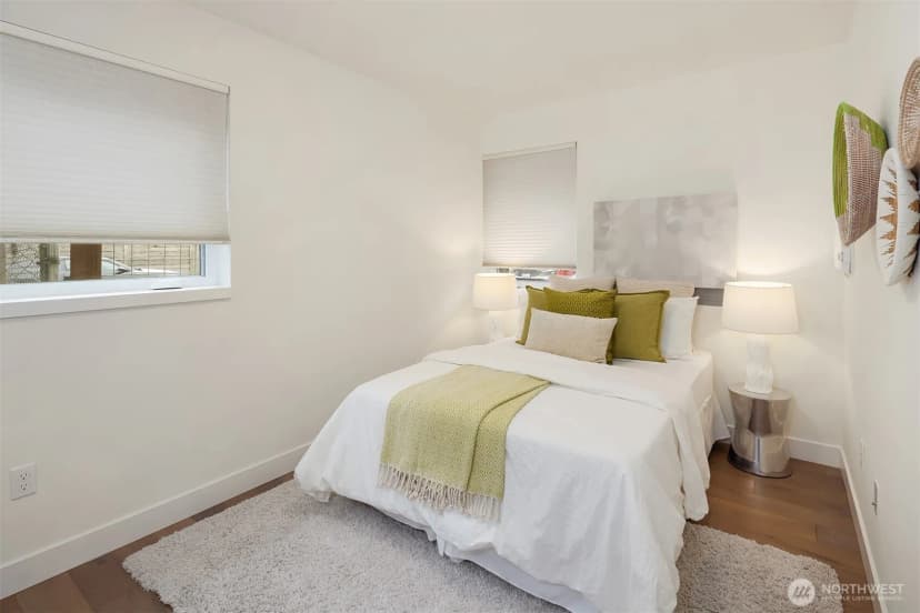 Property photo for 119 A 18th Avenue E, Seattle photo 6