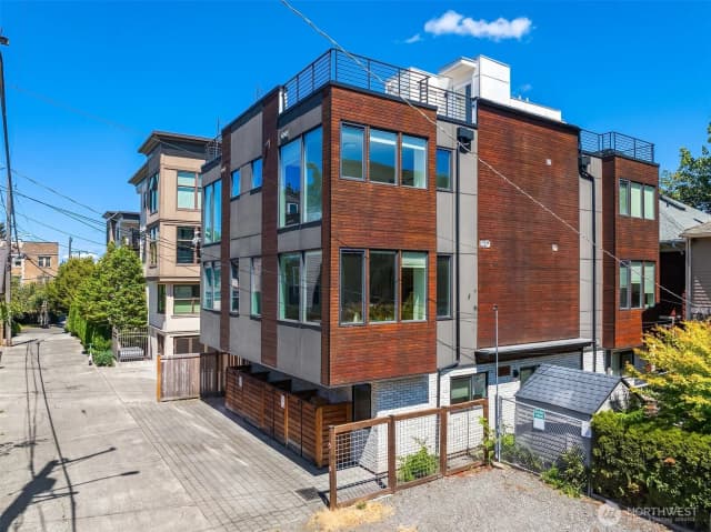 Property photo for 119 A 18th Avenue E, Seattle