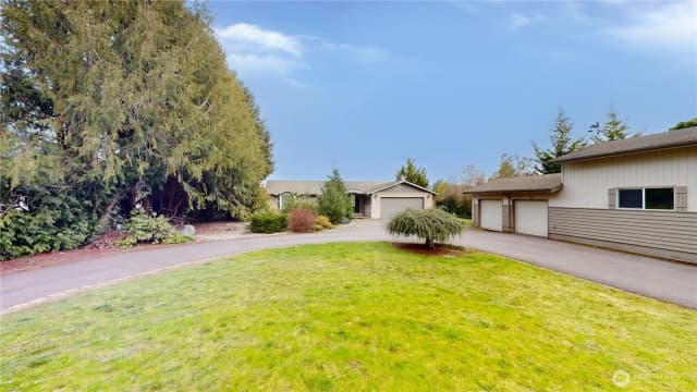 Property photo for 5810 Meridian Road Se, Olympia photo 3