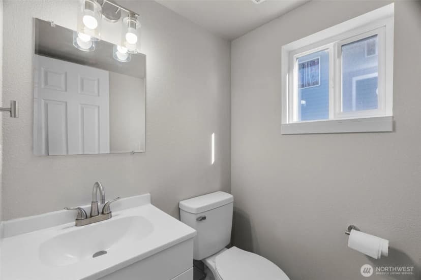 Property photo for 6301 Stockton Lane Se #2, Lacey photo 13