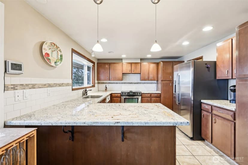 Property photo for 17340 Golden View Avenue, La Conner photo 13