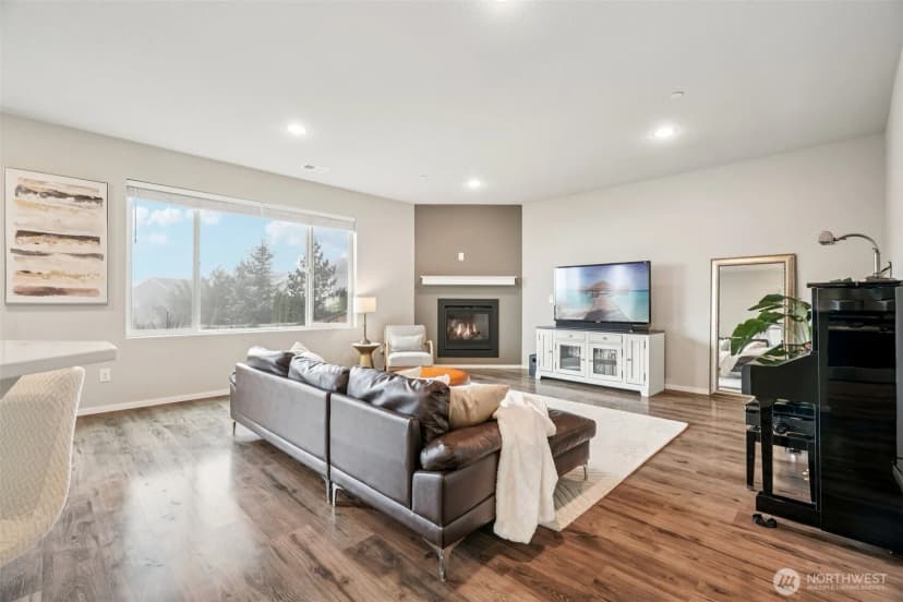 Property photo for 1712 Ne Pioneer Lane, Camas photo 5
