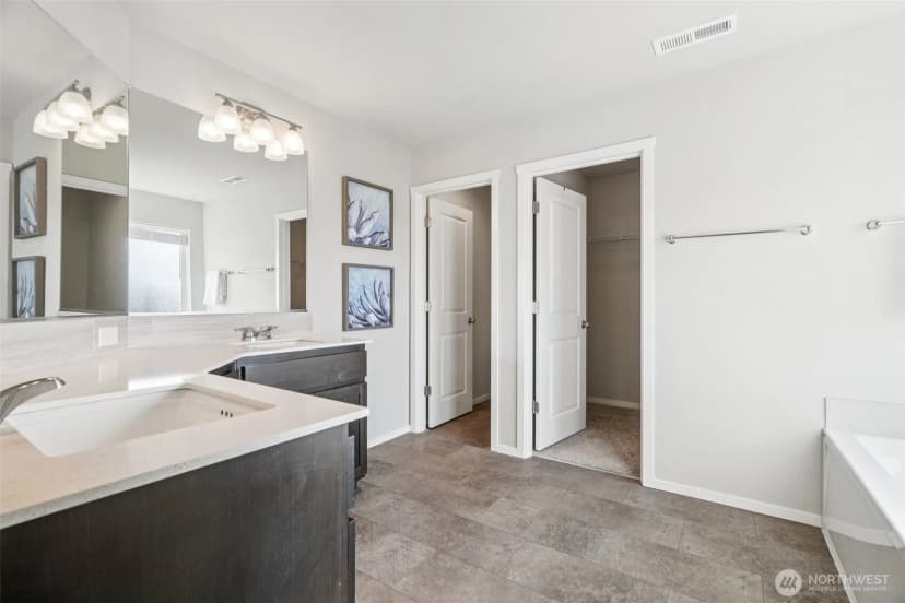 Property photo for 1712 Ne Pioneer Lane, Camas photo 16