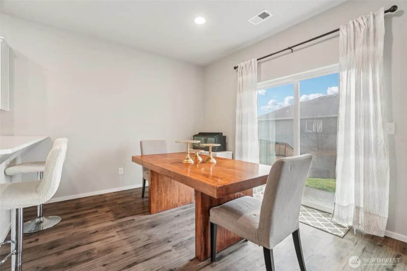 Property photo for 1712 Ne Pioneer Lane, Camas photo 8