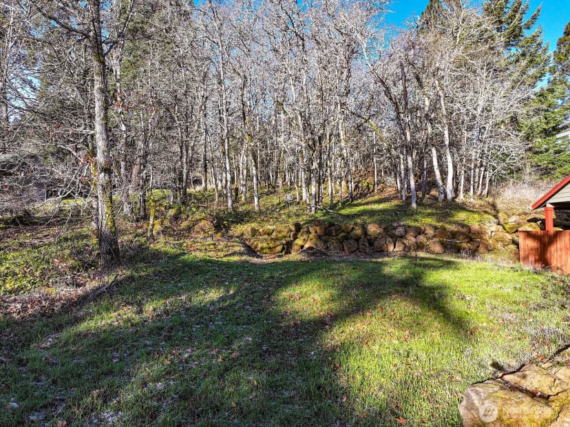 Property photo for 912 Hillside Lane, White Salmon photo 5