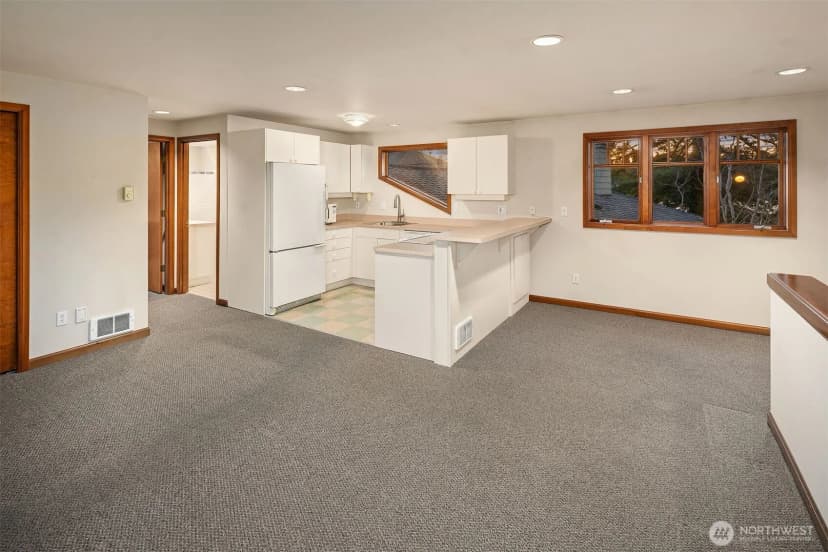 Property photo for 8901 Ne 36th Street, Yarrow Point photo 33