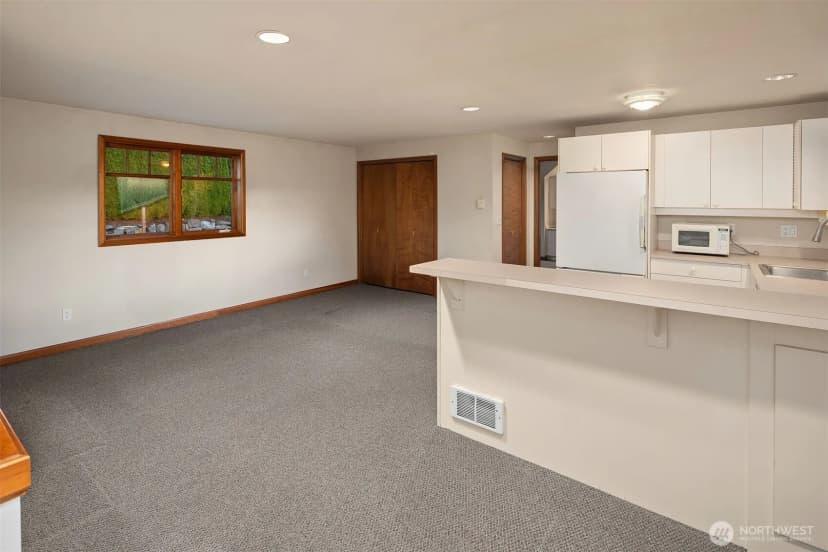 Property photo for 8901 Ne 36th Street, Yarrow Point photo 34