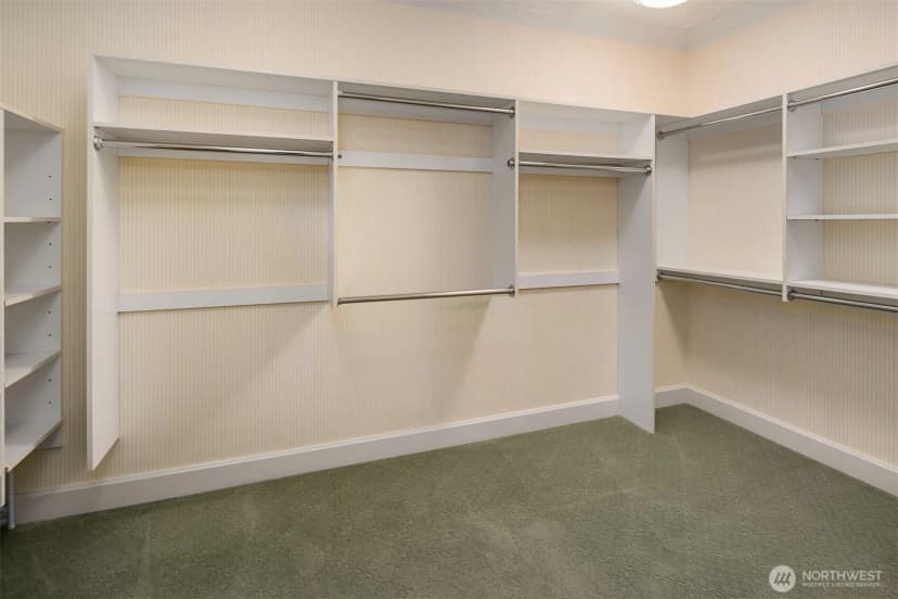 Property photo for 8901 Ne 36th Street, Yarrow Point photo 25