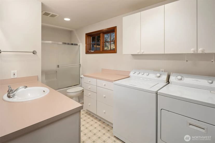 Property photo for 8901 Ne 36th Street, Yarrow Point photo 36