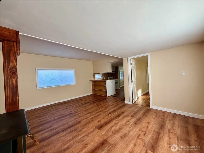 Property photo for 18501 52nd Avenue #6, Lynnwood photo 12