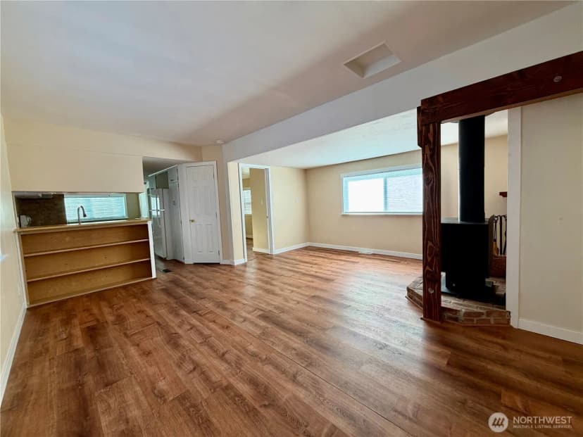 Property photo for 18501 52nd Avenue #6, Lynnwood photo 11