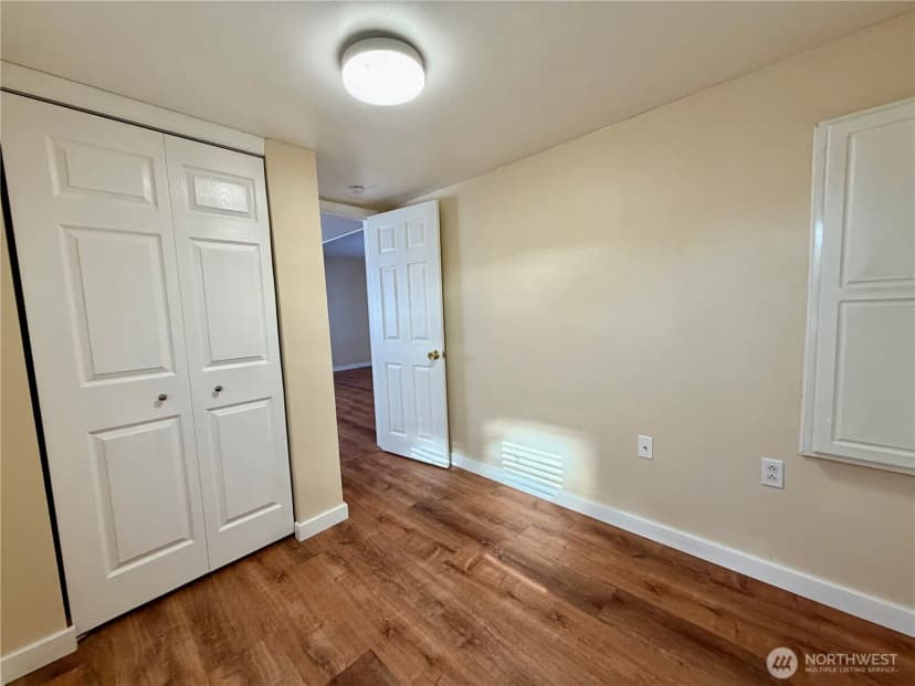 Property photo for 18501 52nd Avenue #6, Lynnwood photo 19