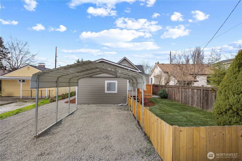 Property photo for 5526 20th Avenue S, Seattle photo 31