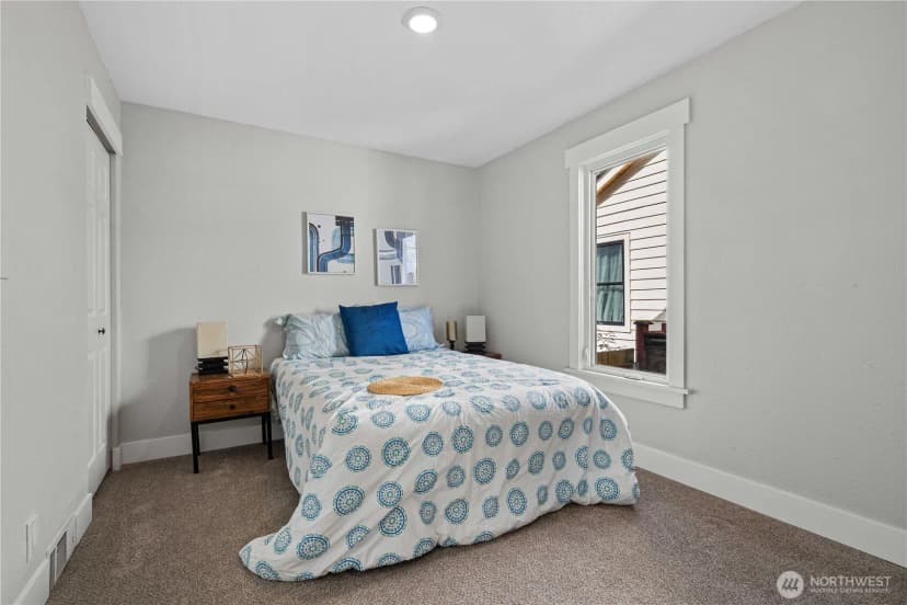 Property photo for 5526 20th Avenue S, Seattle photo 17