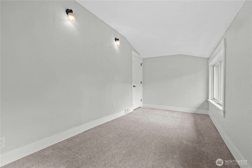 Property photo for 5526 20th Avenue S, Seattle photo 21
