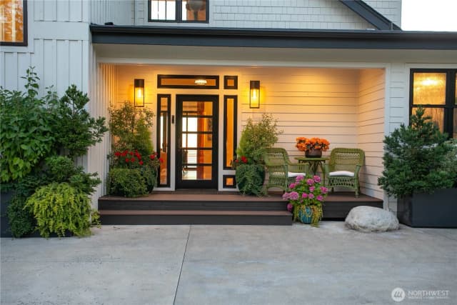 Property photo for 4332 Samish Crest Drive, Bellingham photo 3