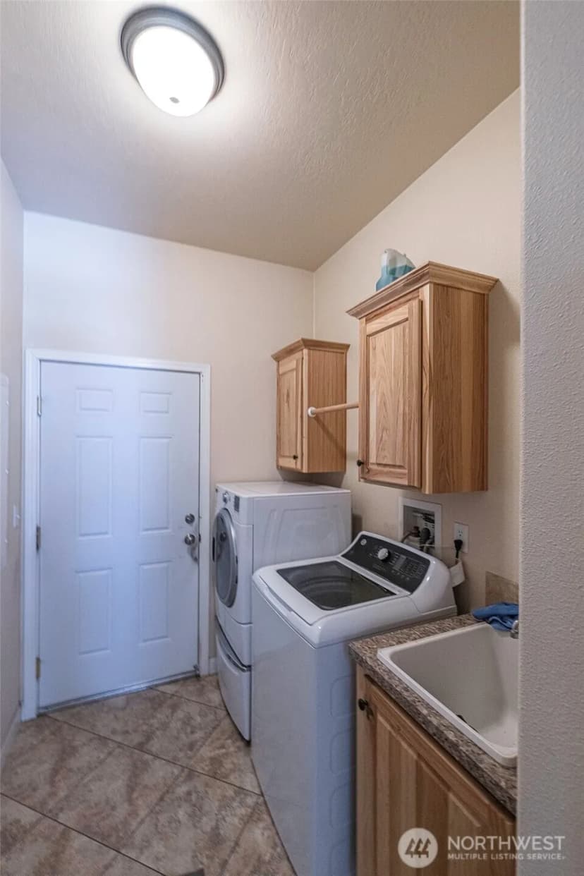 Property photo for 803 S 3rd Street, Dayton photo 16
