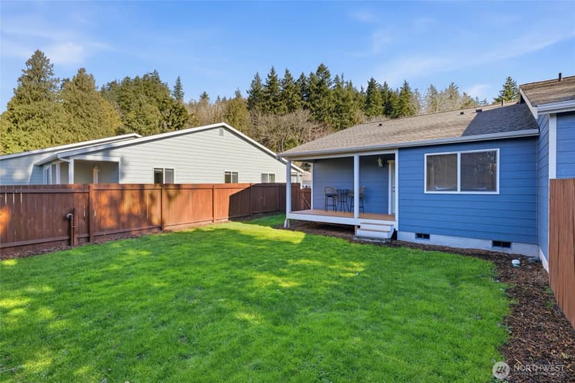 Property photo for 420 Oak Hill Lane, Burlington photo 27