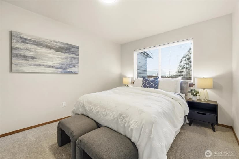 Property photo for 420 Oak Hill Lane, Burlington photo 21