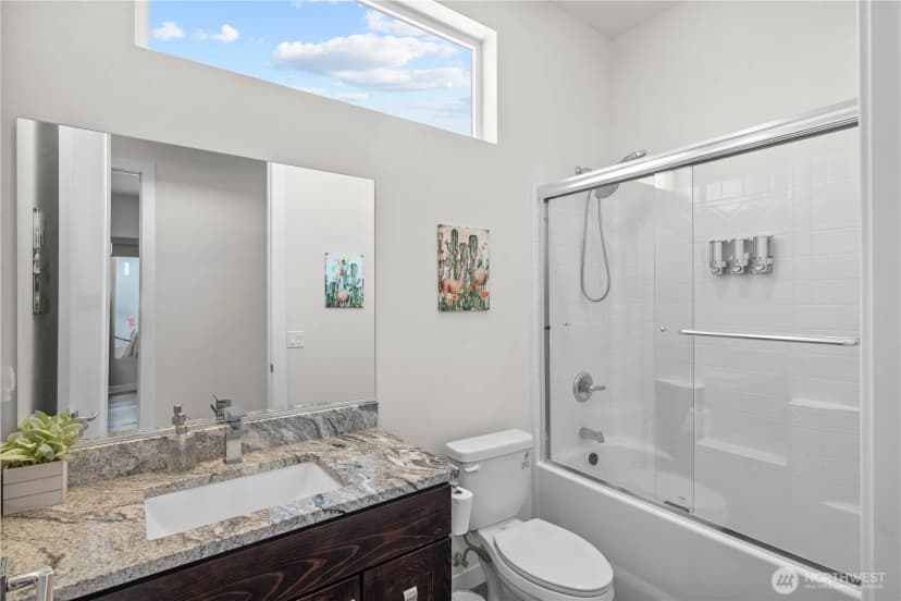 Property photo for 439 Airport Way Sw, Mattawa photo 15
