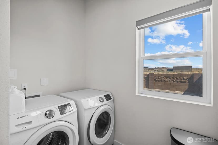 Property photo for 439 Airport Way Sw, Mattawa photo 19