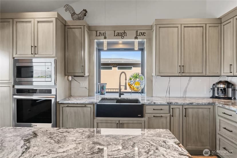 Property photo for 111 Wren Loop Sw, Mattawa photo 11