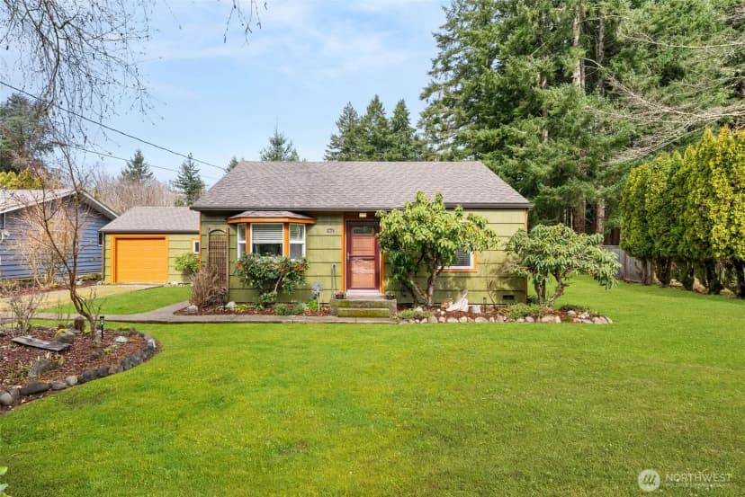 Property photo for 1912 Elliott Avenue Nw, Olympia photo 2