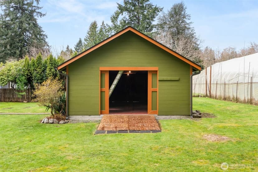Property photo for 1912 Elliott Avenue Nw, Olympia photo 26