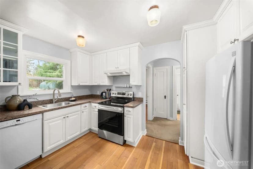 Property photo for 1912 Elliott Avenue Nw, Olympia photo 8