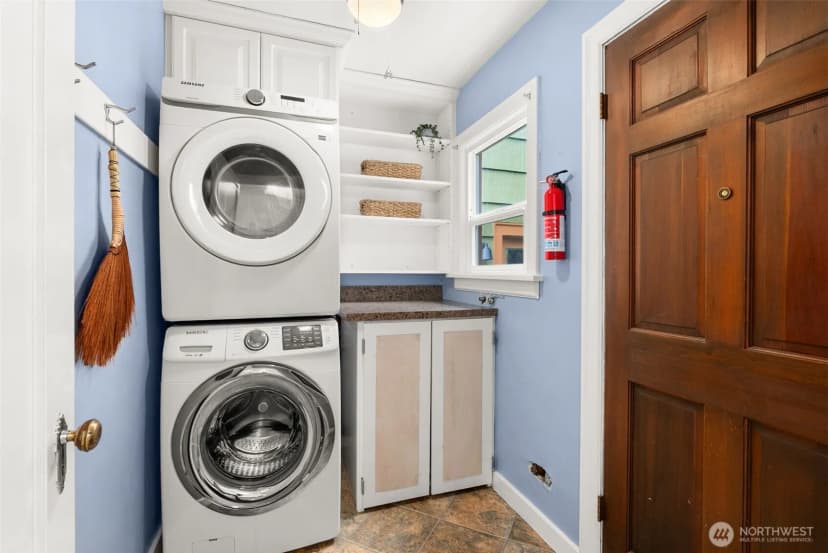 Property photo for 1912 Elliott Avenue Nw, Olympia photo 19