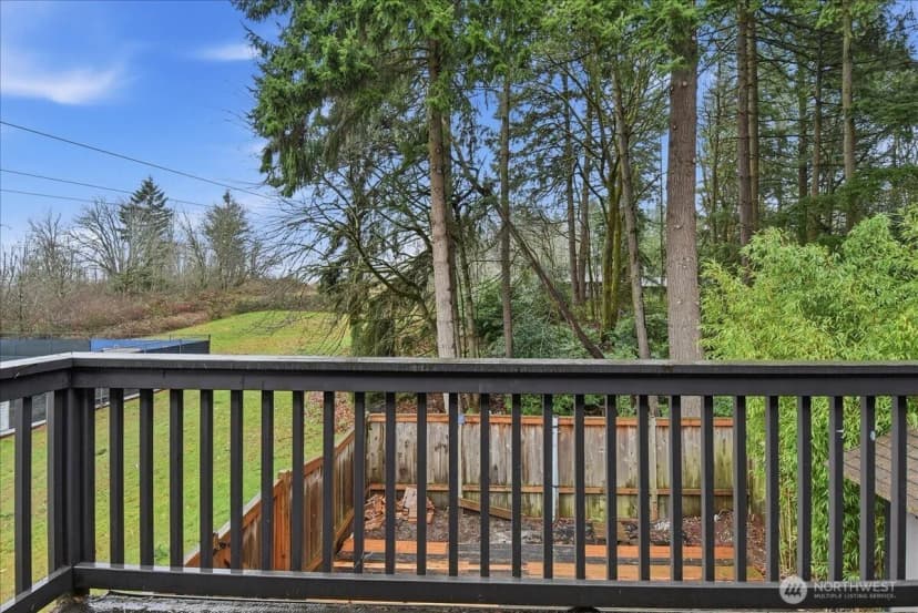 Property photo for 1596 Aberdeen Court Se, Renton photo 13