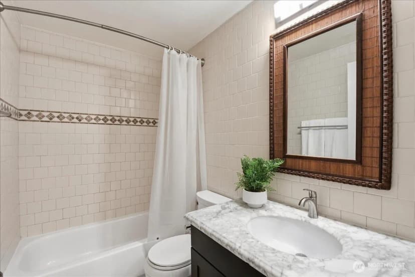 Property photo for 1596 Aberdeen Court Se, Renton photo 15