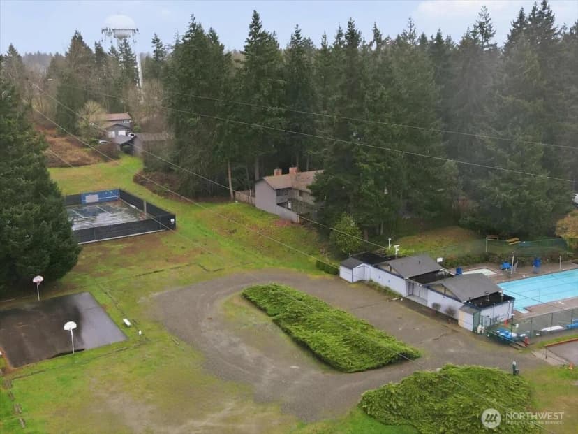 Property photo for 1596 Aberdeen Court Se, Renton photo 25