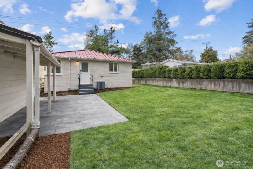 Property photo for 1011 Ne 180th Street, Shoreline photo 25