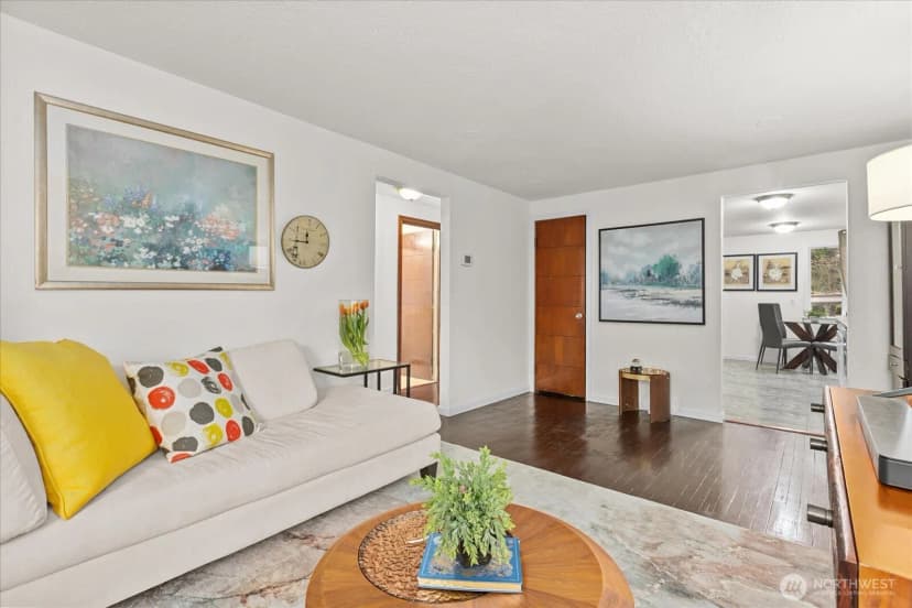 Property photo for 1011 Ne 180th Street, Shoreline photo 6