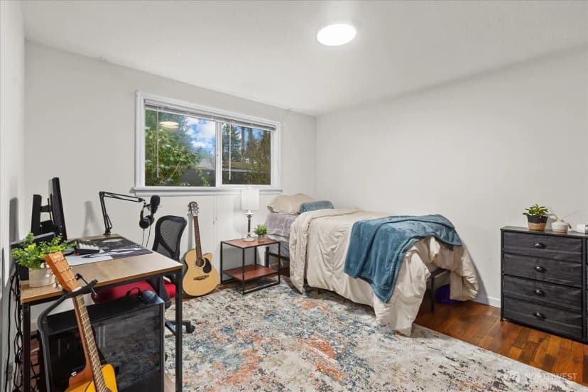 Property photo for 1011 Ne 180th Street, Shoreline photo 18